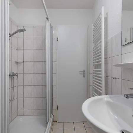 Neues Urlauberdorf Hs 34 B *